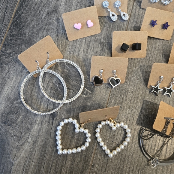 Earring set - Picture 3 of 3